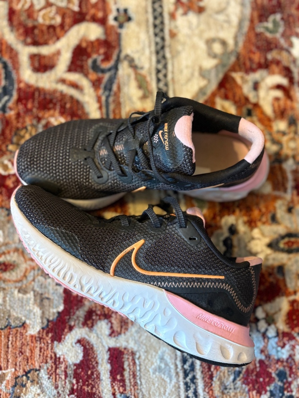 Nike Renew Women’s Running Shoes – Size 8.5